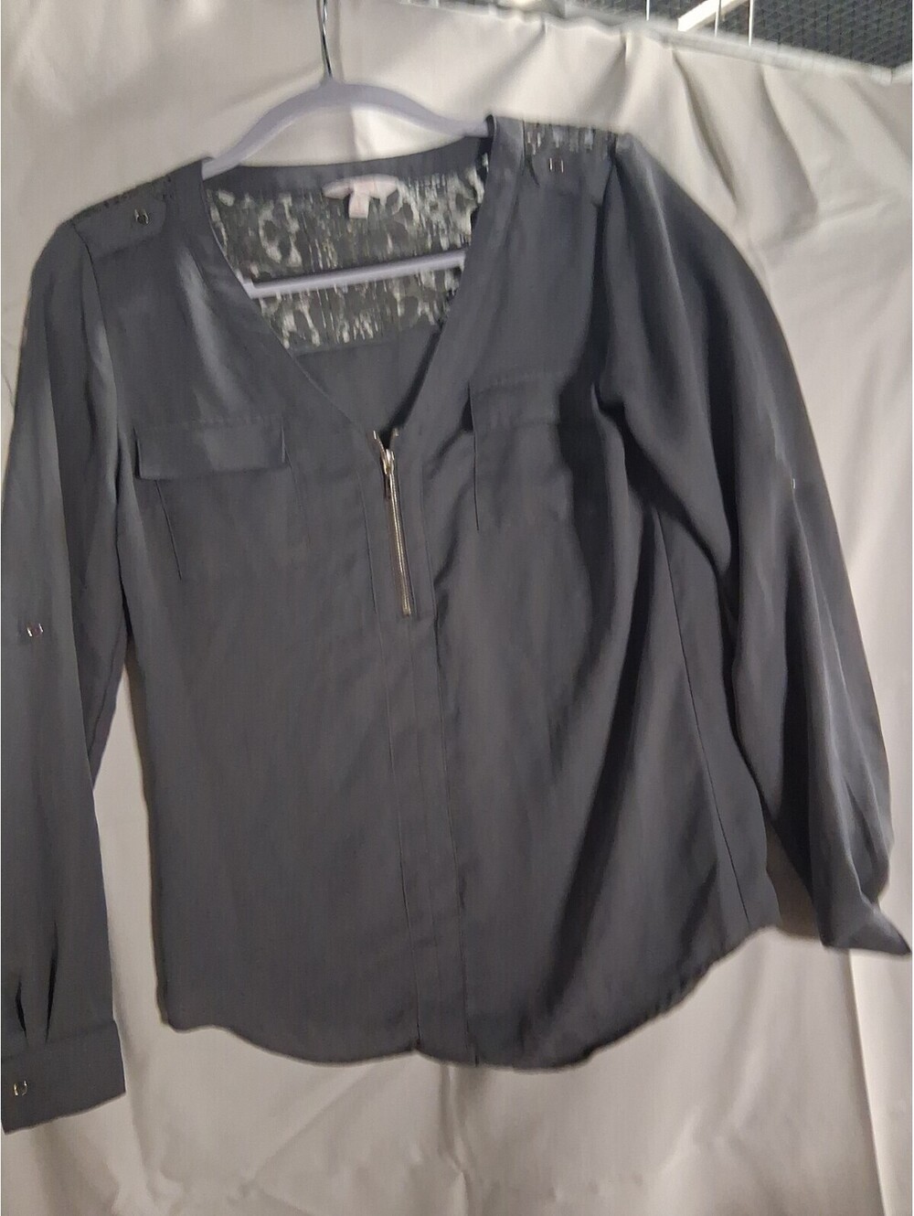 Candie's Top Womens Medium Gray Roll Tab Sleeves Zip Front Pockets Sheer L2